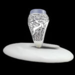 انگشتر عقیق کبود یمنی نقره مردانه طرح جهانگیر - Image 3