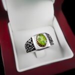 انگشتر زبرجد الماس تراش نقره مردانه طرح دورطلایی آریان - Image 4