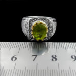 انگشتر زبرجد الماس تراش نقره مردانه دست ساز طرح دور طلایی ارژنگ - Image 4