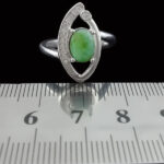 انگشتر زمرد زامبیا الماس تراش نقره زنانه طرح بینا - Image 4