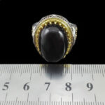 انگشتر عقیق مشکی نقره مردانه طرح دورطلایی بهتاش - Image 2