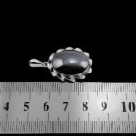 گردنبند حدید صینی زنانه و مردانه دست ساز نقره طرح دورپیچ کوچک + حکاکی - Image 3