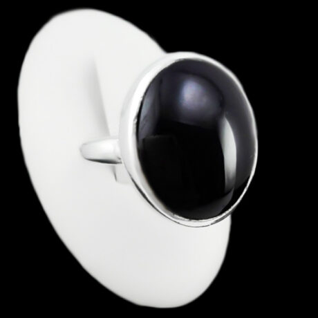 انگشتر عقیق مشکی نقره دست ساز مردانه و زنانه طرح بیضی ساده+ حرز امام جواد (ع)