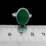 انگشتر عقیق سبز نقره دست ساز مردانه و زنانه طرح بیضی ساده - Image 3