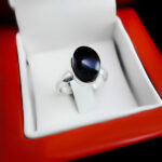 انگشتر عقیق مشکی نقره دست ساز مردانه و زنانه طرح بیضی ساده + حرز امام جواد (ع) - Image 2