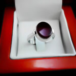 انگشتر عقیق یمنی سرخ و مشکی نقره دست ساز مردانه و زنانه طرح دو عقیق + حرز امام جواد (ع) - Image 3