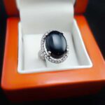 انگشتر عقیق مشکی نقره زنانه طرح واسا - Image 2