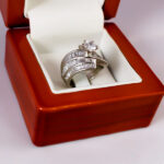 حلقه تک نگین نقره زنانه طرح ناماز - Image 2