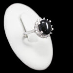 انگشتر عقیق مشکی نقره زنانه طرح هایده