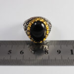 انگشتر عقیق مشکی نقره مردانه طرح دورطلایی یاحسین (ع) - Image 3