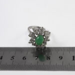 انگشتر عقیق سبز نقره زنانه طرح ترنم - Image 2