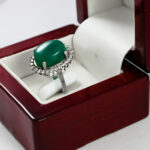 انگشتر عقیق سبز نقره زنانه طرح جواهر - Image 3