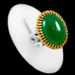 انگشتر عقیق سبز نقره مردانه طرح دورطلایی ویژه