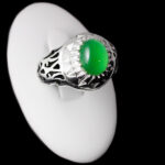 انگشتر عقیق سبز مردانه نقره دست ساز طرح کیانوش