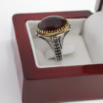 انگشتر گارنت نقره مردانه طرح دور طلایی کسرا - Image 3