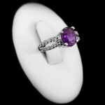 انگشتر نقره زنانه طرح لارا با سنگ آمیتیست