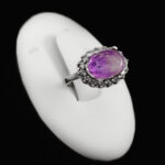 انگشتر آمیتیست الماس تراش نقره زنانه طرح خاتون