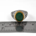 انگشتر زمرد الماس تراش نقره مردانه دور طلایی طرح یا عباس - Image 2