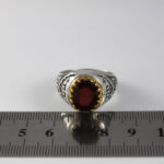 انگشتر نقره مردانه طرح دور طلایی یا علی با سنگ گارنت الماس تراش - Image 3