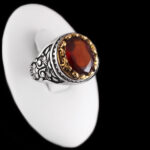 انگشتر گارنت الماس تراش نقره مردانه طرح دور طلایی فرینام - Image 4