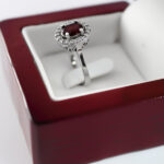 انگشتر گارنت اصل نقره زنانه طرح غنچه - Image 2