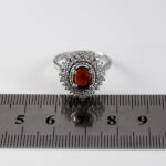 انگشتر گارنت نقره زنانه طرح کاملیا - Image 2