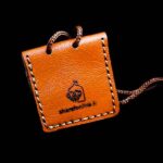 گردنبند چرم طبیعی با حرز امام جواد (ع) روی پوست آهو طرح فجر (دست نویس) - Image 2