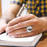 انگشتر حدید صینی نقره دست ساز مردانه طرح فاخر دور چنگ + حکاکی - Image 4