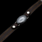 دستبند نقره چرم طبیعی مردانه و زنانه قهوه ای با نگین حدید صینی + حکاکی - Image 4