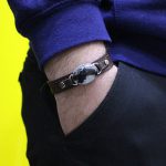 دستبند نقره چرم طبیعی مردانه و زنانه قهوه ای با نگین حدید صینی + حکاکی - Image 3