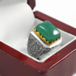انگشتر عقیق سبز نقره مردانه طرح دور طلایی جنت - Image 2