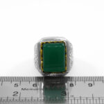 انگشتر عقیق سبز نقره مردانه طرح دور طلایی جنت - Image 3