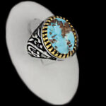 انگشتر فیروزه نیشابوری نقره مردانه طرح یا ضامن آهو ۱