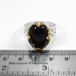 انگشتر عقیق مشکی نقره مردانه طرح دورطلایی ایلیار - Image 3