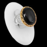 انگشتر عقیق مشکی نقره مردانه طرح دورطلایی یا حسین (ع)