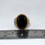 انگشتر عقیق مشکی نقره مردانه طرح دورطلایی یا حسین (ع) - Image 3