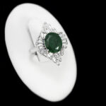 انگشتر زمرد الماس تراش نقره زنانه طرح نگین