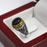 انگشتر عقیق مشکی نقره مردانه طرح دورطلایی سلام بر حسین (ع) - Image 2