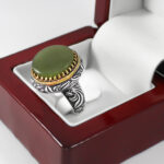 انگشتر یشم یمنی نقره مردانه طرح دورطلایی امواج - Image 2