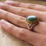 انگشتر یشم یمنی نقره مردانه طرح دورطلایی یاعلی (ع) - Image 3