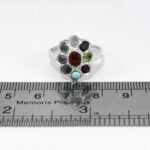 انگشتر نقره زنانه دست ساز طرح لیلا با چند سنگ معدنی اصل - Image 2