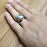 انگشتر فیروزه نیشابوری نقره مردانه طرح یا ضامن آهو ۲ - Image 2