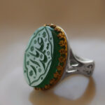 انگشتر عقیق سبز نقره مردانه طرح دور طلایی یا علمدار - Image 2