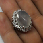 انگشتر عقیق کبود یمنی نقره زنانه طرح آلما - Image 3
