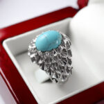 انگشتر نقره فیروزه نیشابوری فاخر دست ساز مردانه طرح فاخر پولکی بهزاد - Image 2