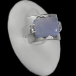 انگشتر عقیق کبود الماس تراش یمنی دست ساز نقره مردانه طرح اوتانا