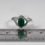 انگشتر عقیق سبز نقره زنانه طرح بارانه - Image 3