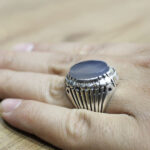 انگشتر عقیق کبود یمنی نقره مردانه طرح باوند - Image 2