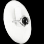 انگشتر عقیق مشکی نقره زنانه طرح بخشنده