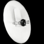 انگشتر عقیق مشکی نقره زنانه طرح بدریه